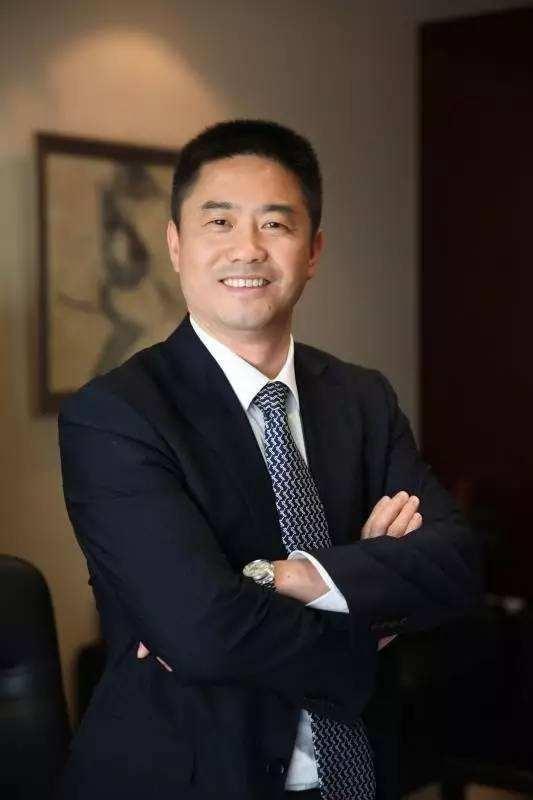 上海银行党委书记顾建忠亮相业绩发布会:打造一家基业长青的百年老店